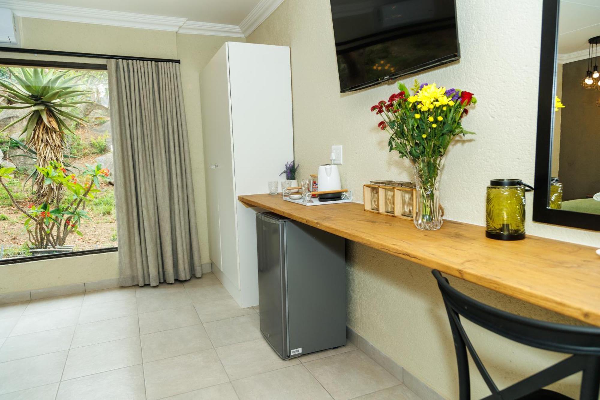 Pumbaa Wildlife Park & Accommodation Mbombela Exterior photo